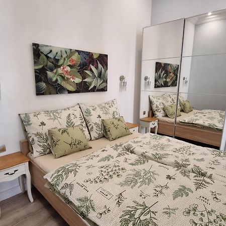 Apartment Opera Vintage - Budapest City Centre Екстериор снимка